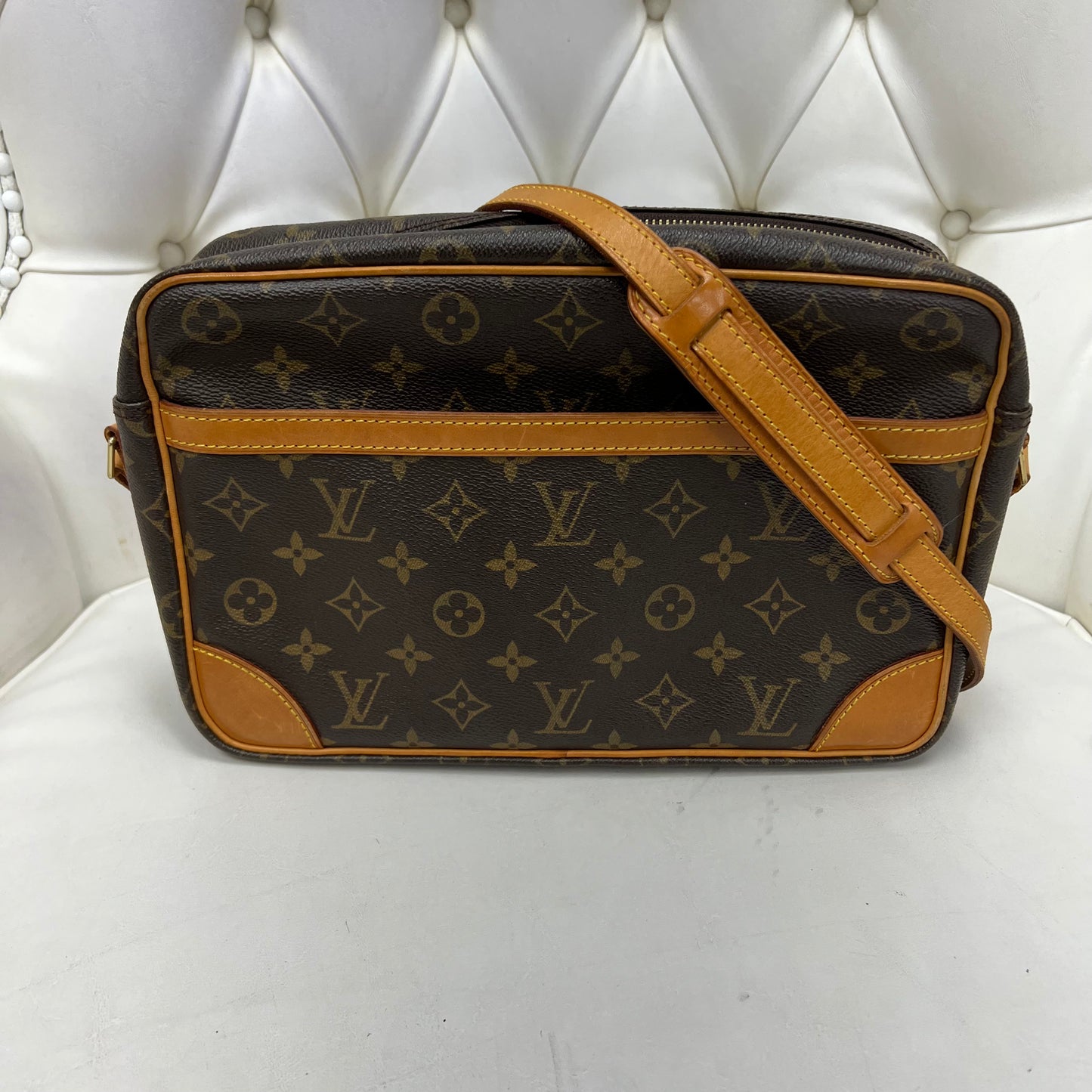 Louis Vuitton Trocadero 30 Monogram