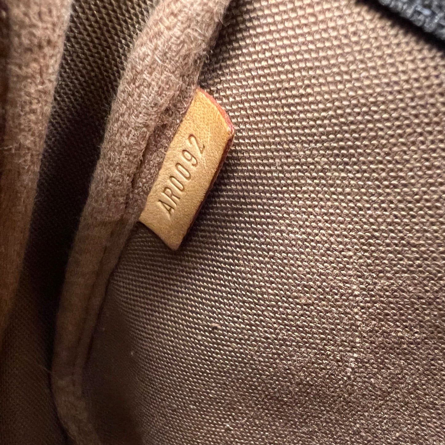 Louis Vuitton Pochette Monogram