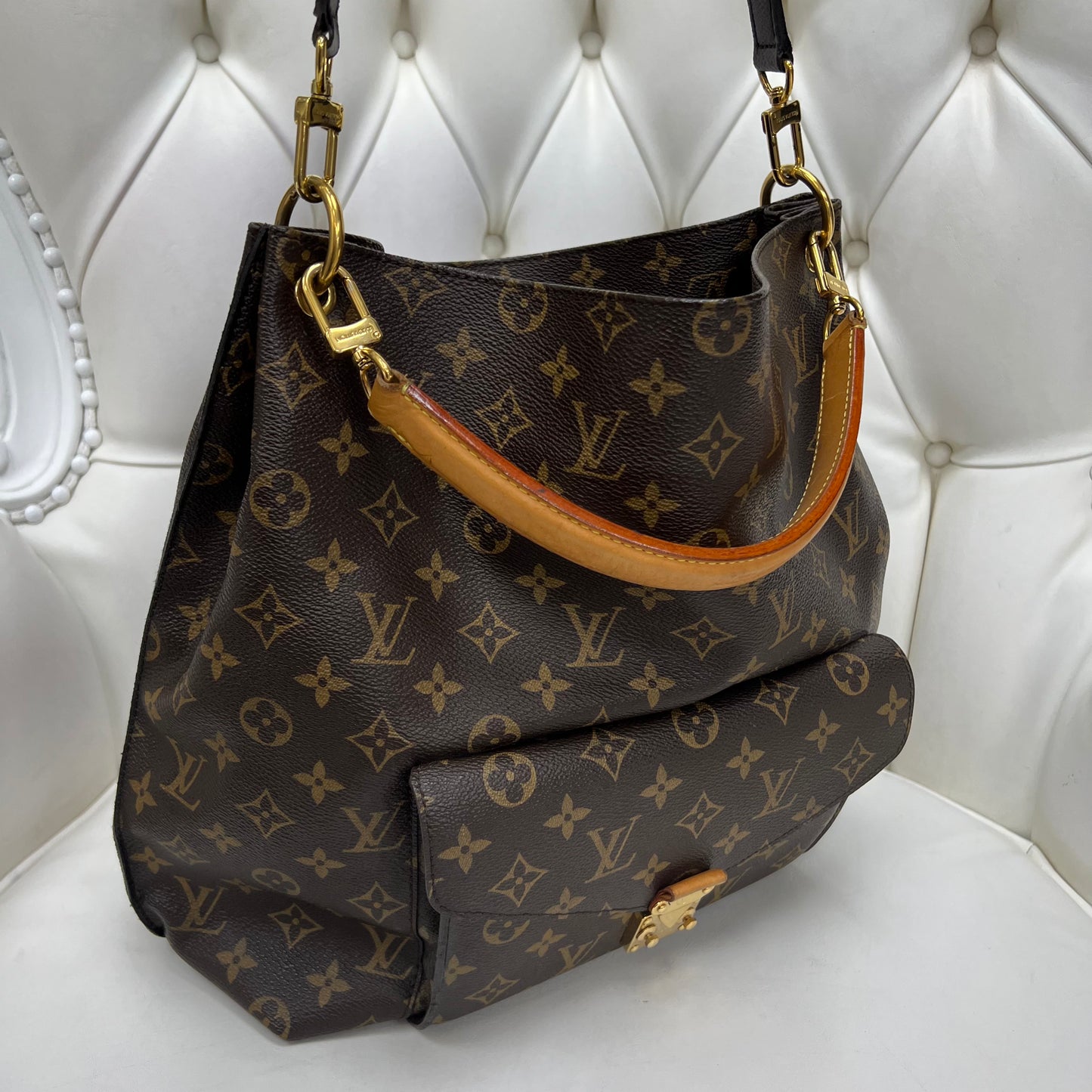 Louis Vuitton Métis Hobo Monogram