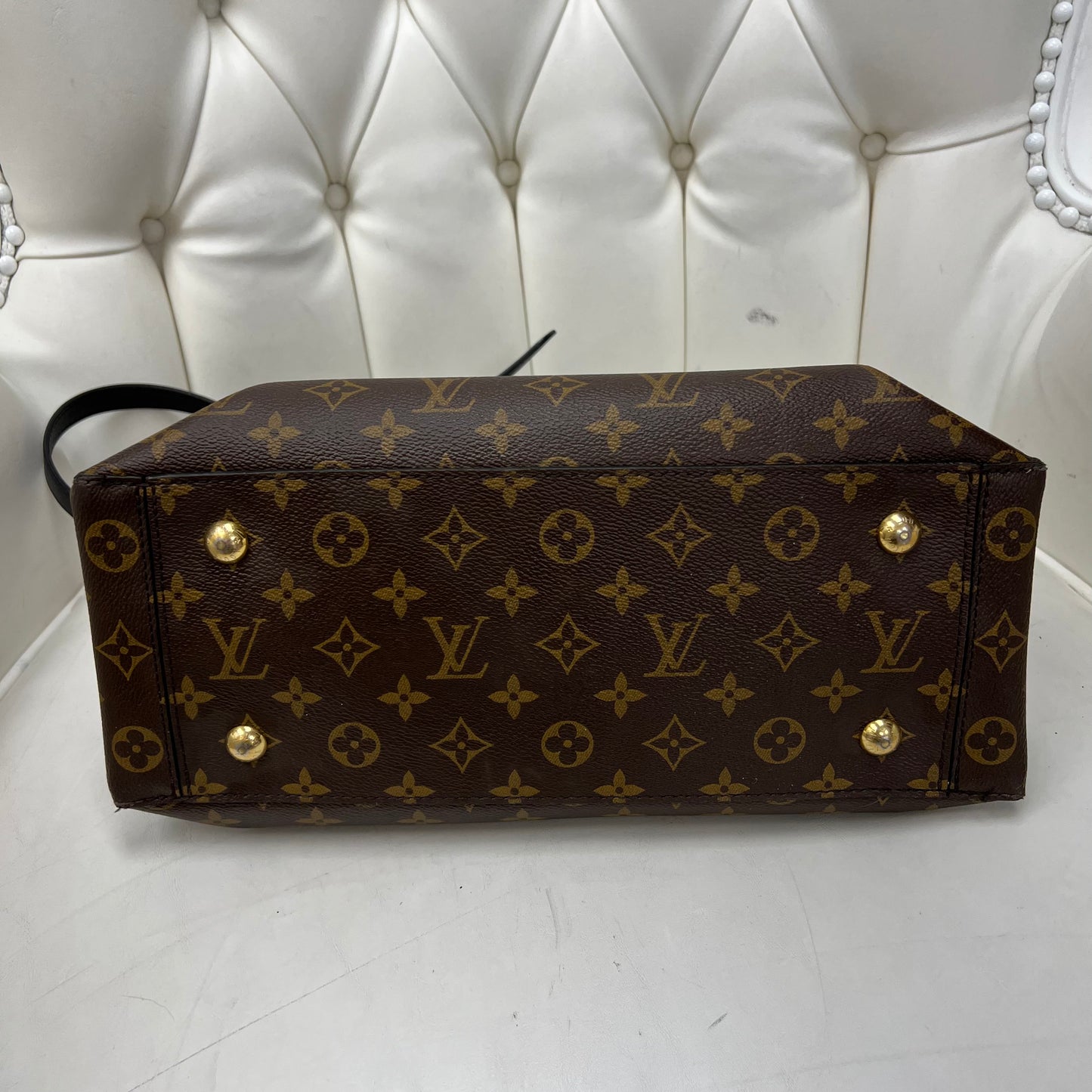 Louis Vuitton Flower Zipped Tote MM Monogram