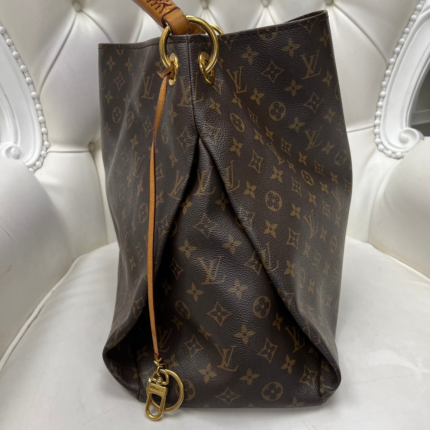 Louis Vuitton Artsy GM Monogram