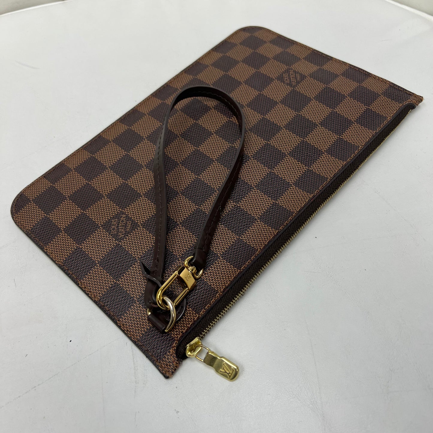 Louis Vuitton Neverfull Pouch Damier Ebene Red