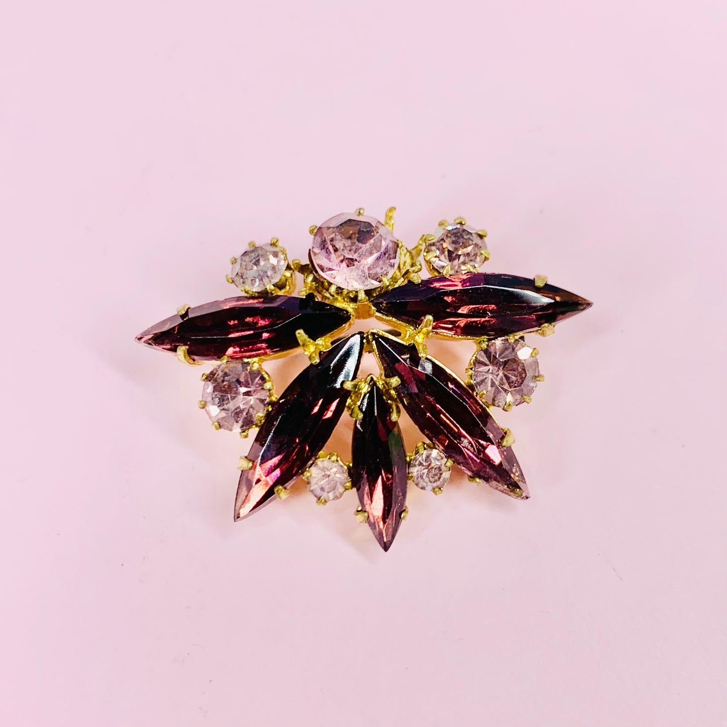 Extremely rare stunning 1940s brooch with purple and pink glass paste