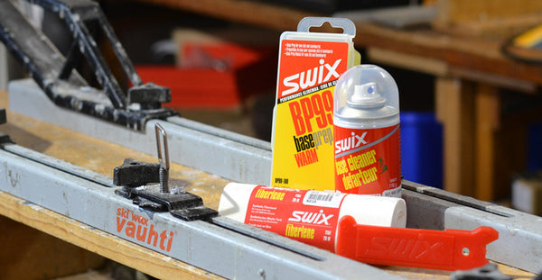 supplies to put storage wax on your skis