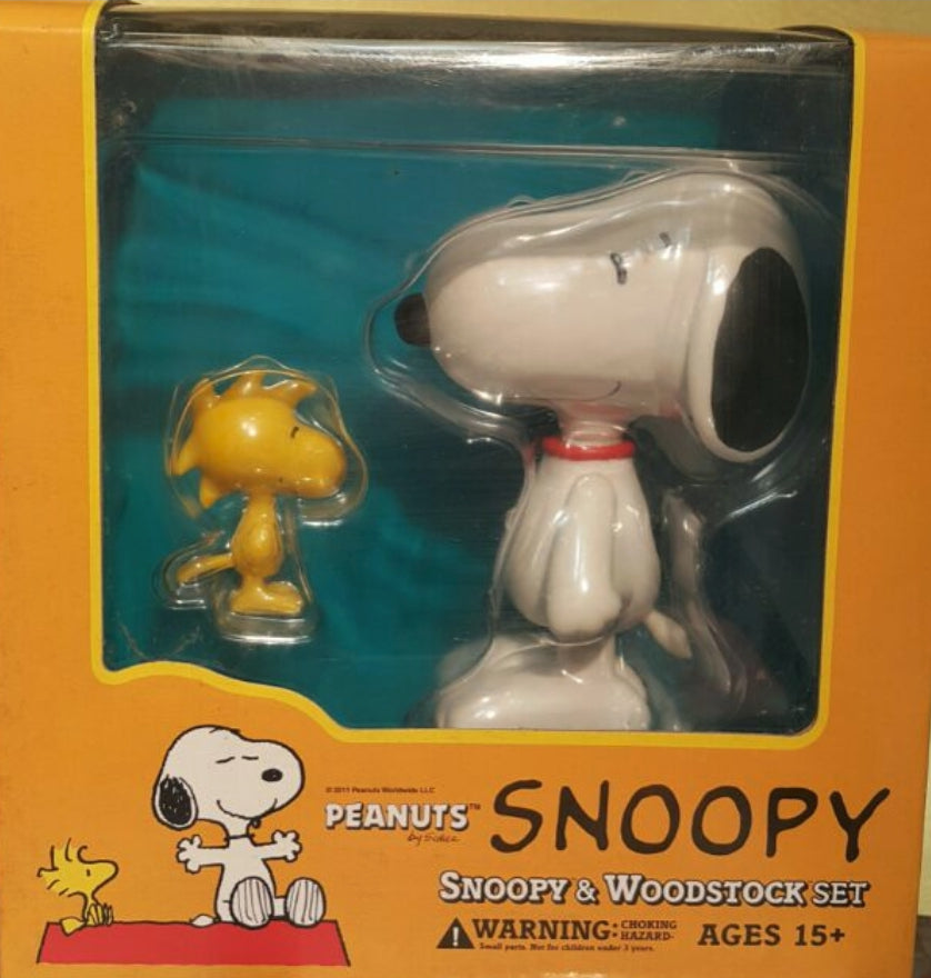 snoopy action figure