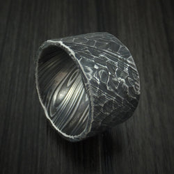 Kuro Damascus Steel Ring with Tumble Hammer Rock Finish