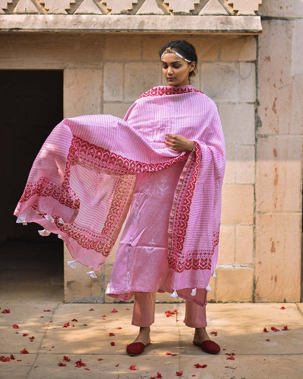 Soft Pink Blockprinted Chanderi Silk Dupatta - Bhavri