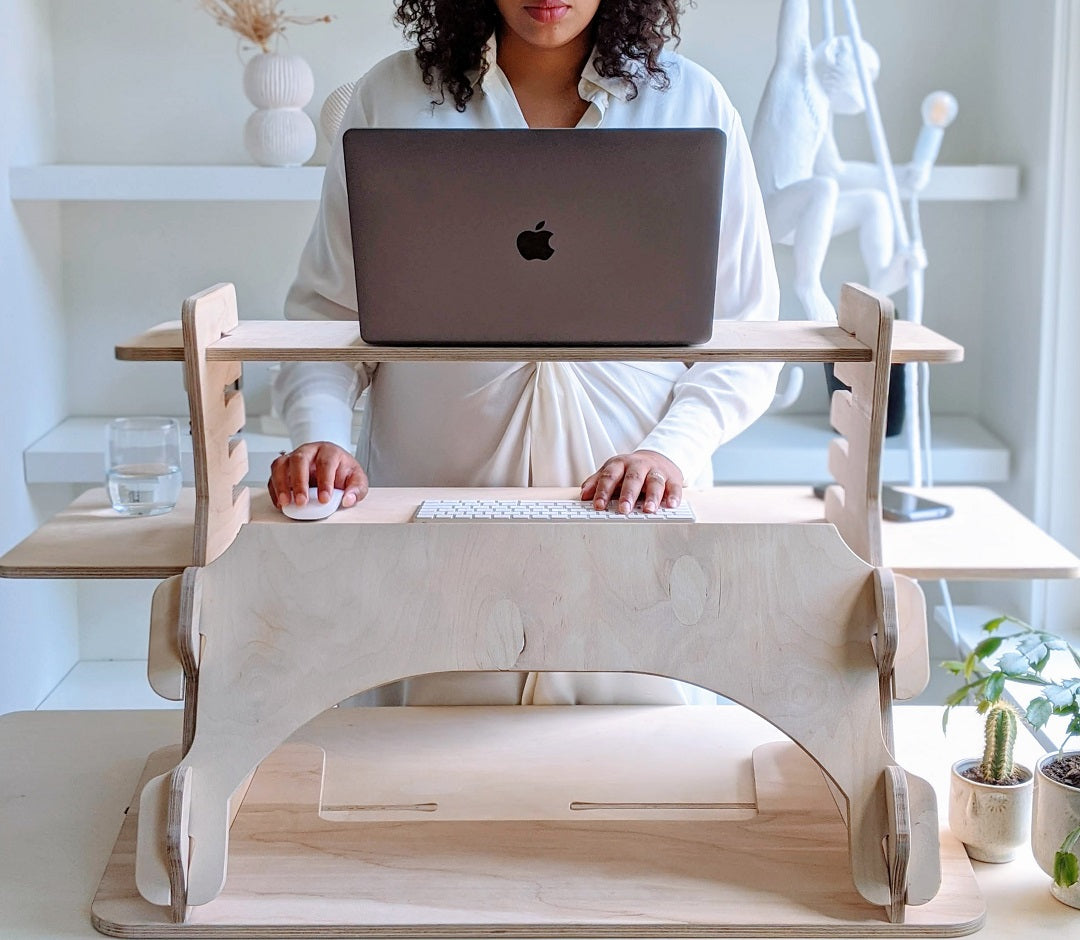 tong Dankbaar agitatie Sta bureau kopen? Händig | Standing desk in hout – Händig Design