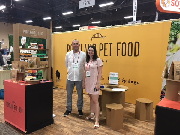recyclable tradeshow booth design for the portland pet food company