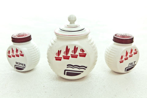 Fire King Range Set - Salt and pepper plus grease jar