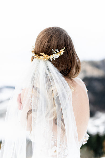 gold crystal bridal hair comb laurel leaf crown blair nadeau bridal whitney heard photography
