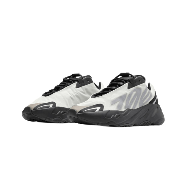 yeezy 700 mnvn white