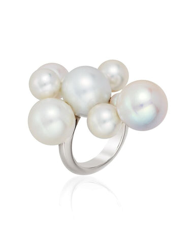 Bubbles ring by Sean Gilroy of Assael won the Luster Award in the 2017-2018 International Pearl Design Competition from the Cultured Pearl Association of America