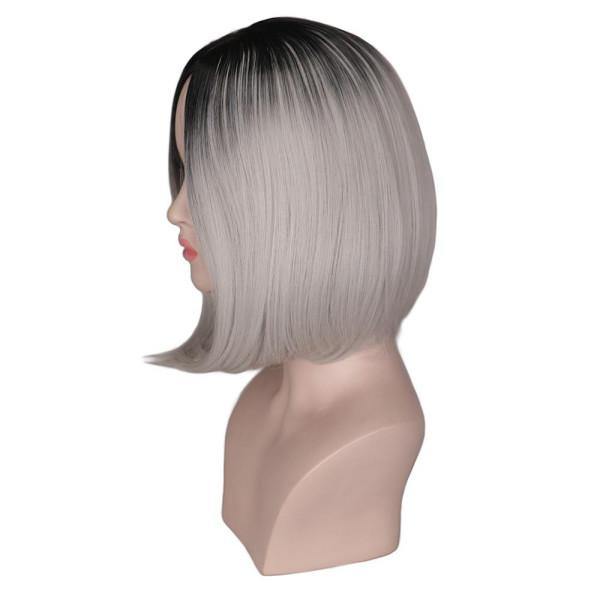 Featured image of post Perruque Femme Courte Grise En alternative la perruque cheveux gris ou lorsque vous ne la portez pas nous vous conseillons le port d un bonnet ou d un foulard chimio pour femme tout doux