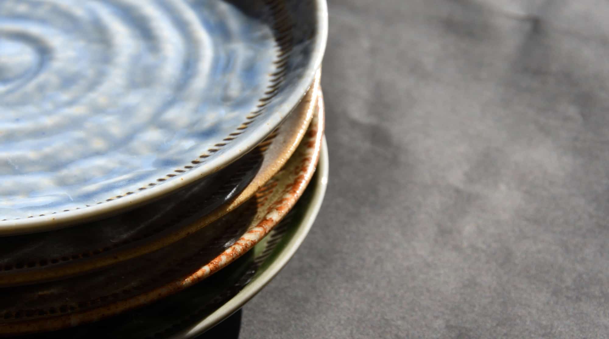 5 Japanese Plates That Would Brighten Up Any Dining Table ｜Made in Japan  BECOS