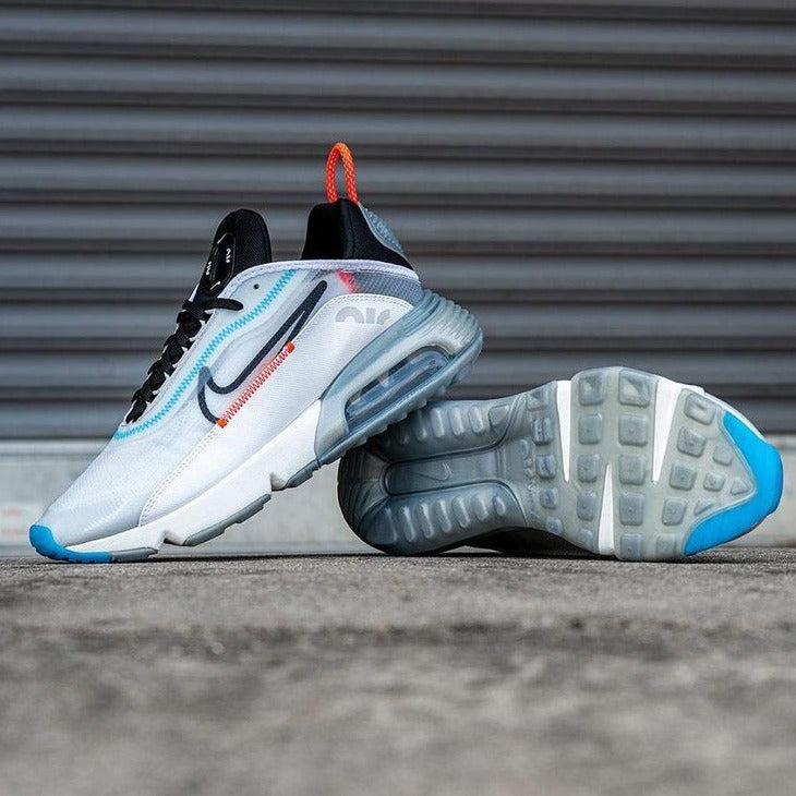 NIKE AIR MAX 2090 [WHITE / BLUE]