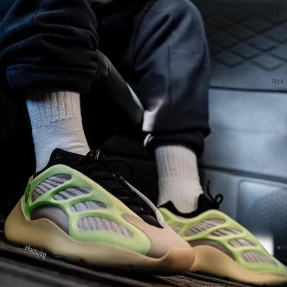 Buy first copy Adidas Yeezy Boost 700 