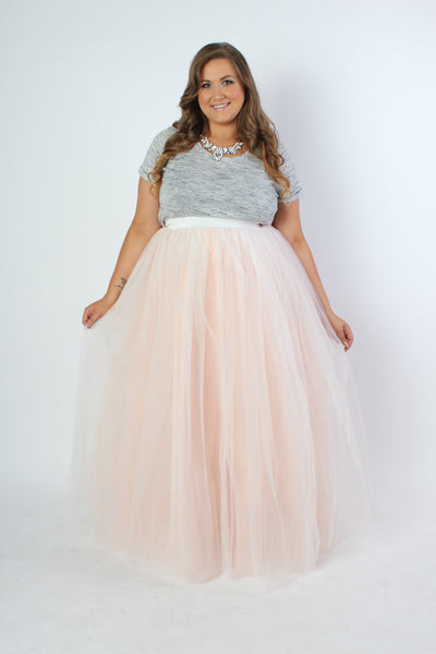 Plus Size Vestuário por Mulheres - Premium Tutu - Long Blush - Sociedade + - Sociedade Plus - Comprar Online Now!  - 1