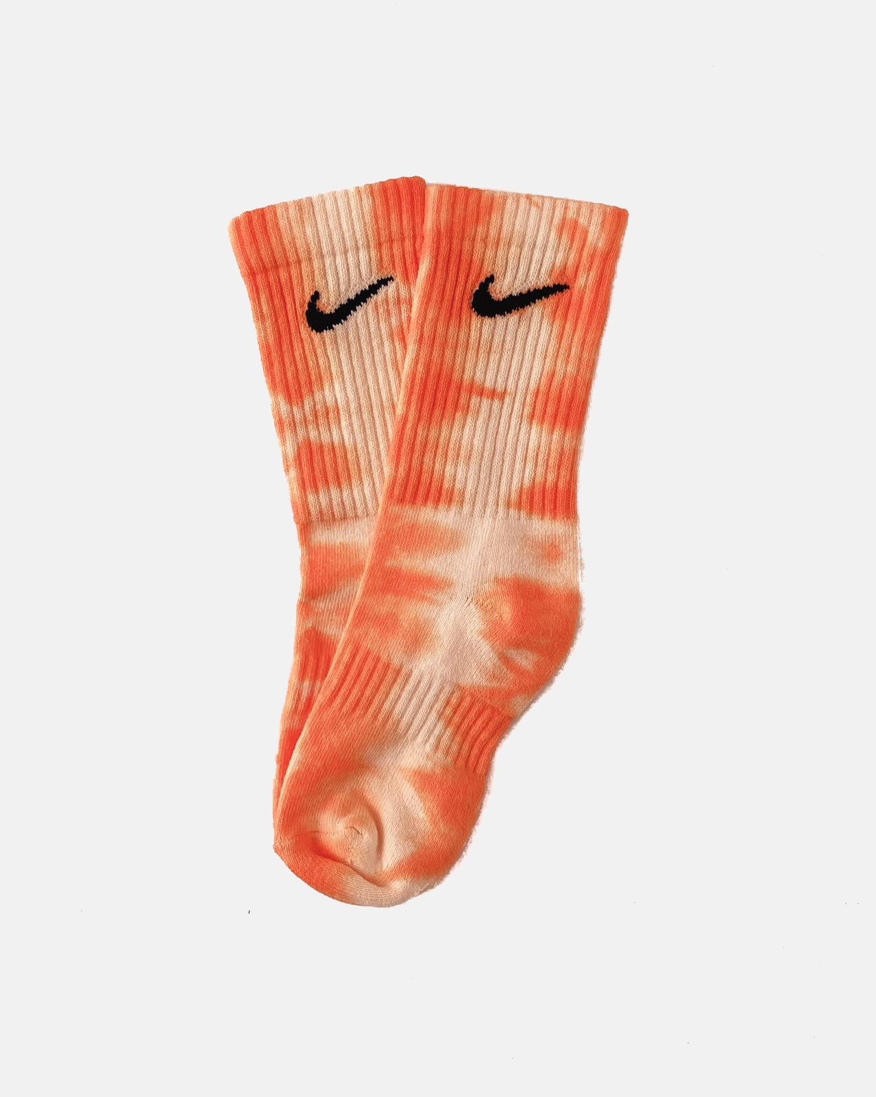 Doblez molestarse Amplificador Orange Stripes - Tie Dye Nike Socks – Colour Trip