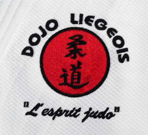 Logo embroidery on the Judogi chest