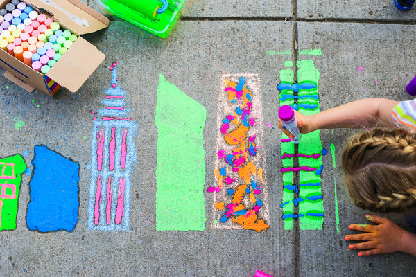 Author and content creator Rebecca Green shows how to create your own sidewalk chalk mural. Sidewalk art is a fun and creative way to make art and is the perfect family outdoor activity. Learn more!