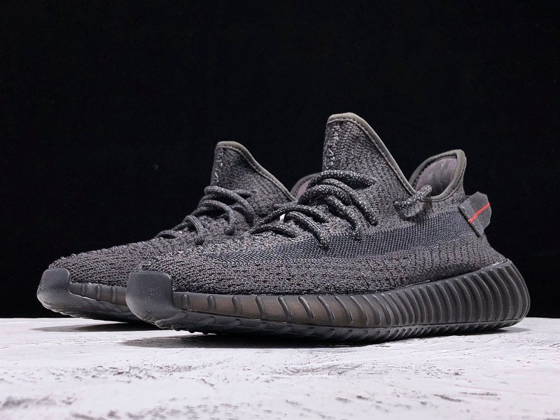 yeezy 350 v2 triple black reflective