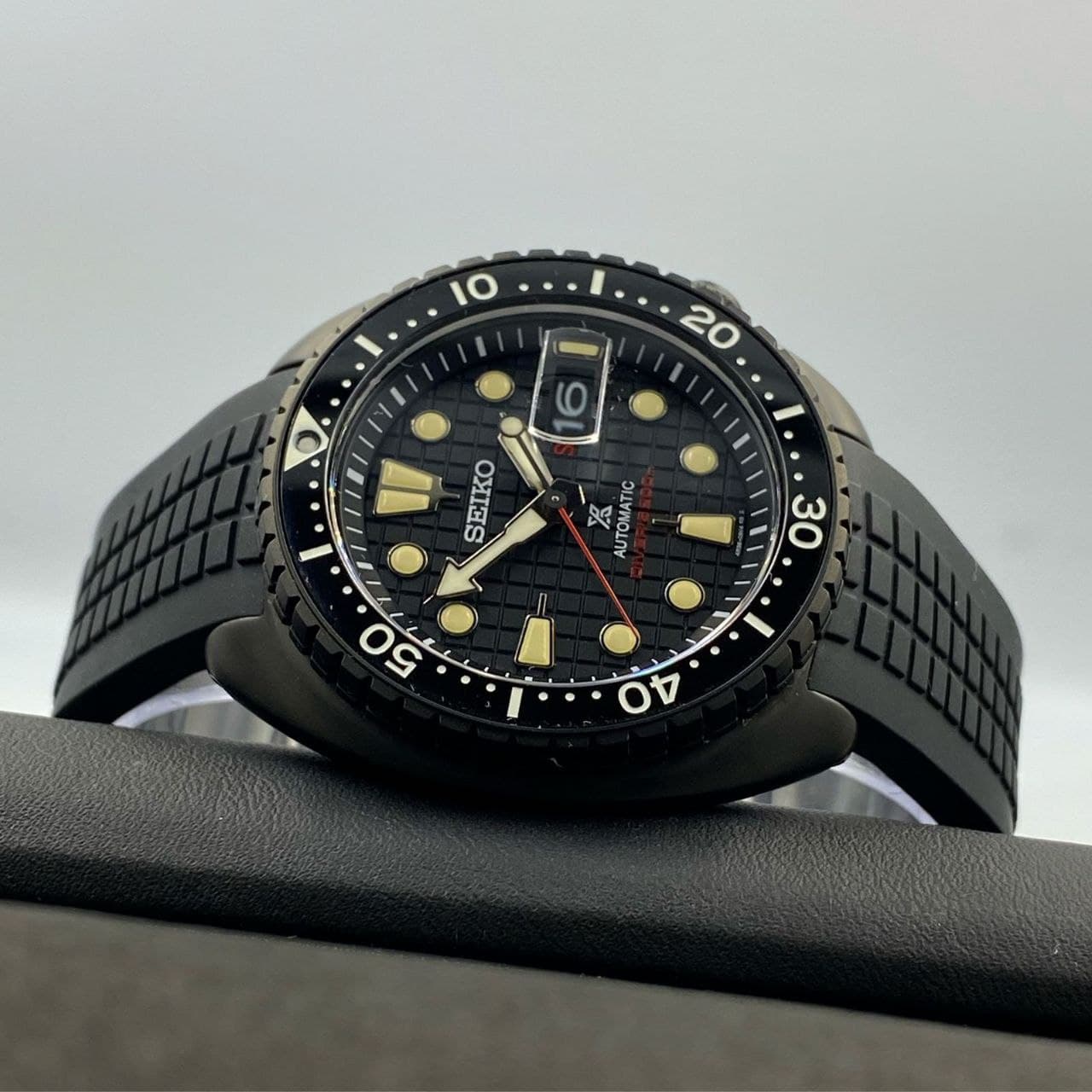 Limited-Edition Timepiece: The Seiko Black King Turtle – Crafter Blue