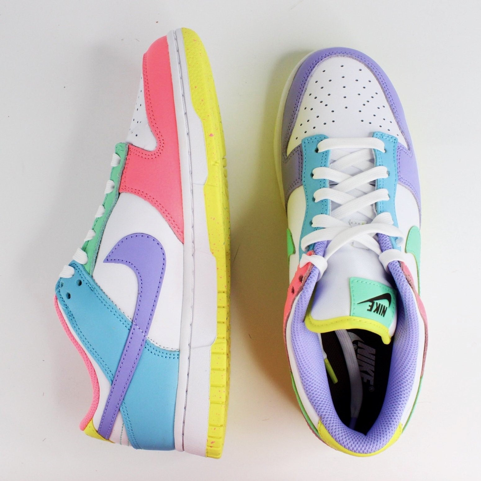 NIKE DUNK LOW SE EASTER (W)