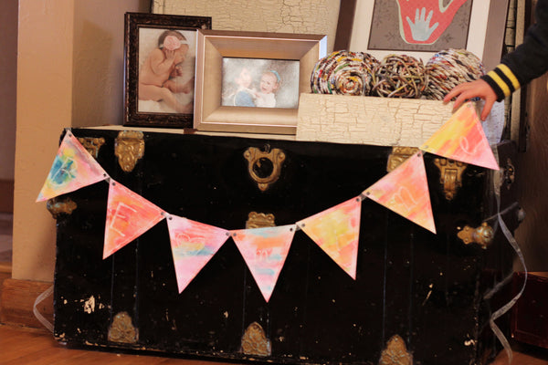 DIY Valentines Bunting Watercolor Craft