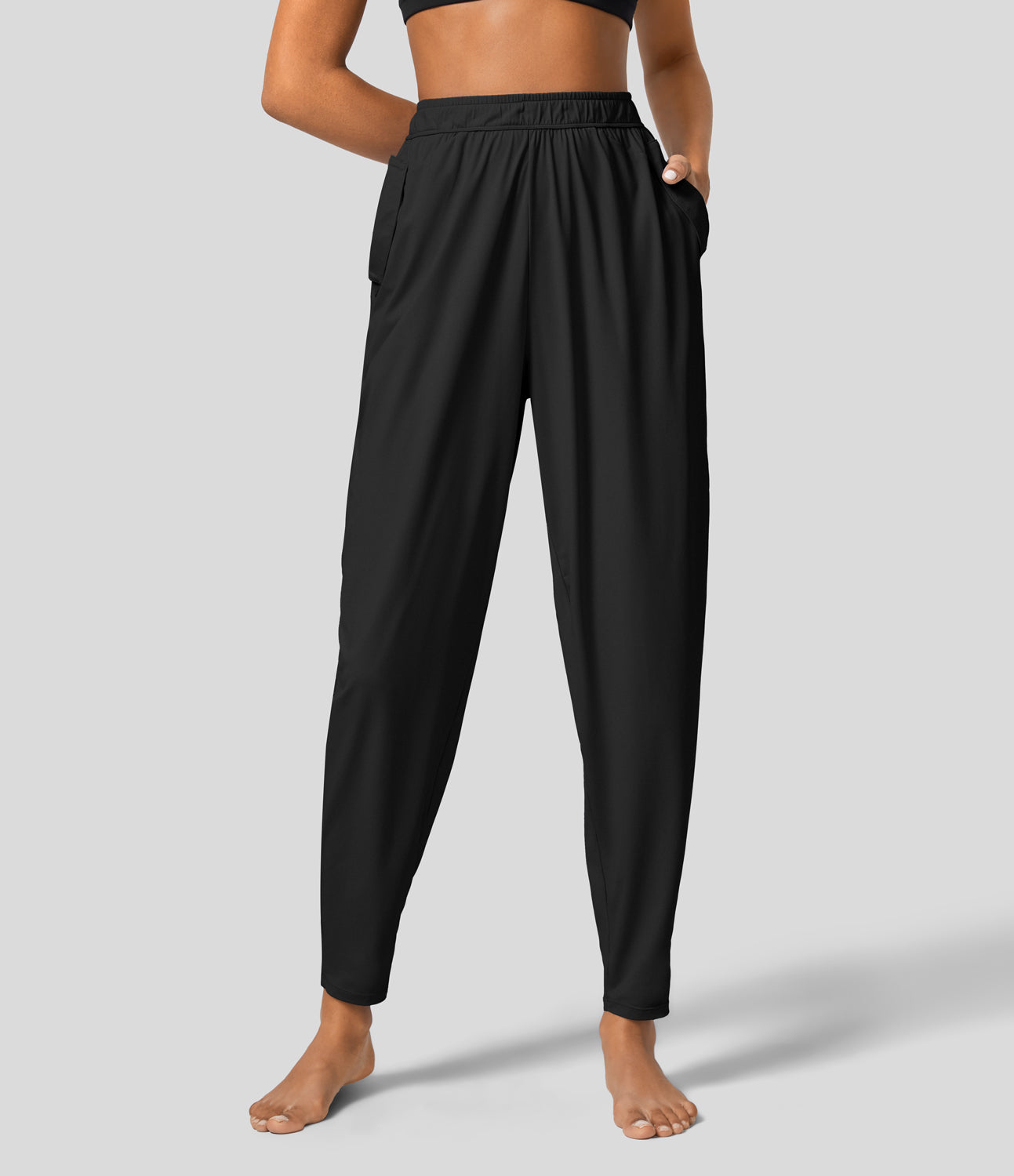 

Halara High Waisted Plicated Side Pocket Cool Touch Pilates Joggers-UPF50+ - Black