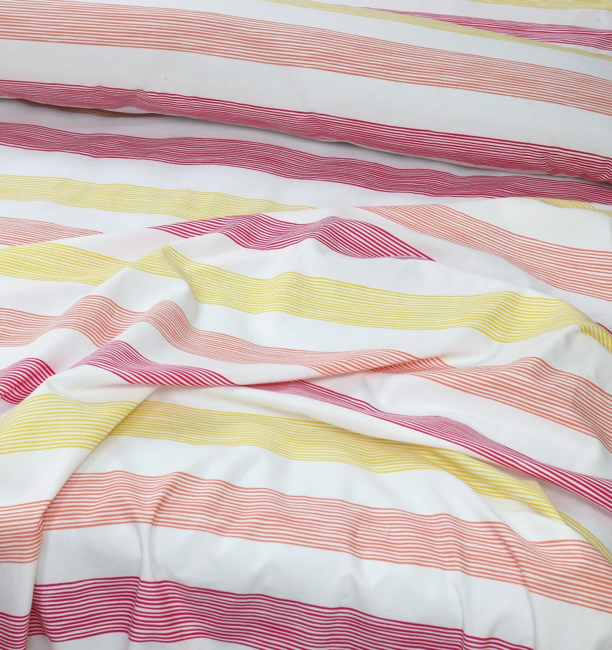 Percale Cotton Bedsheet & 2 Pillow Covers 042