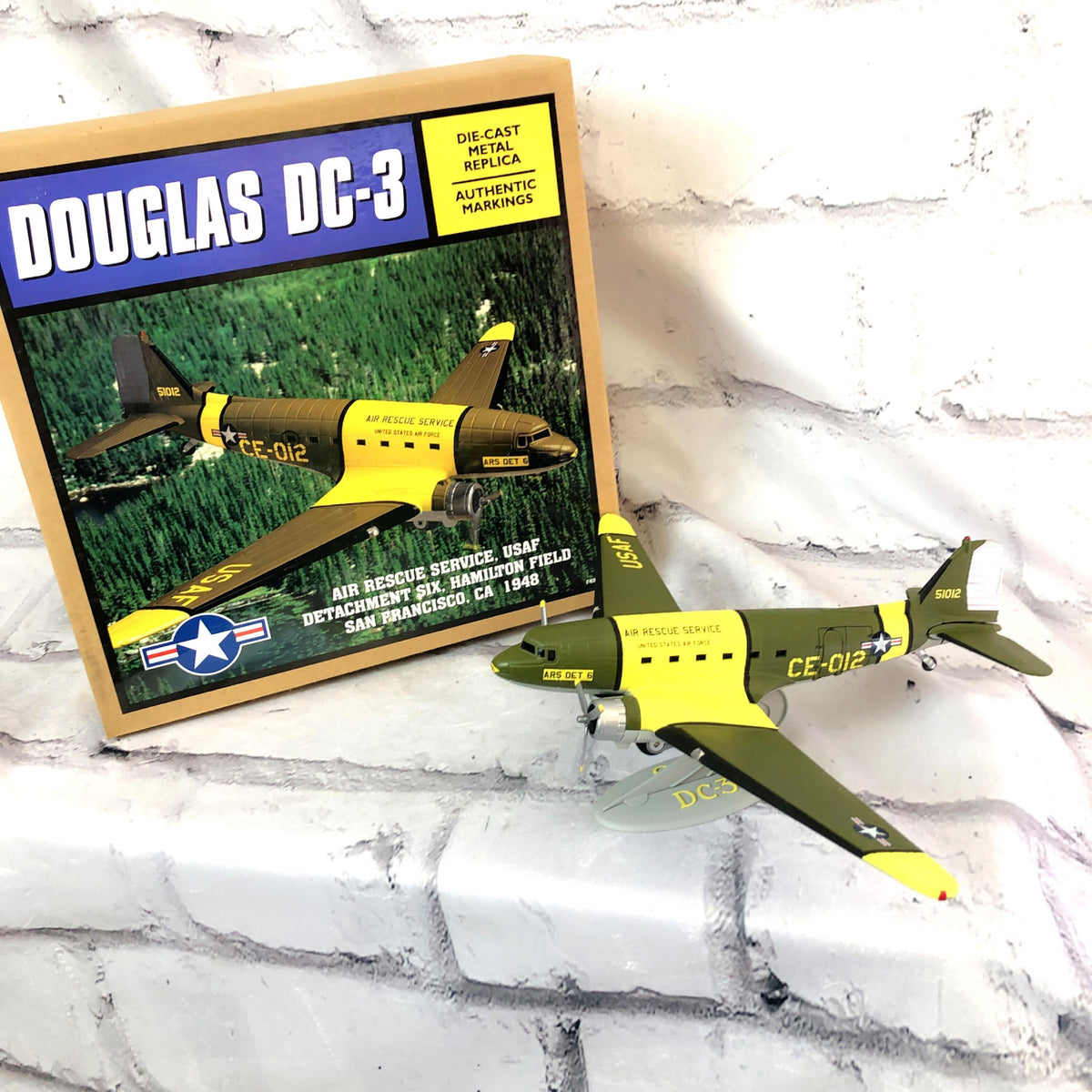 最安値挑戦中！ ダグラスDC-3天秤を建造する 1:32 飛行機 www