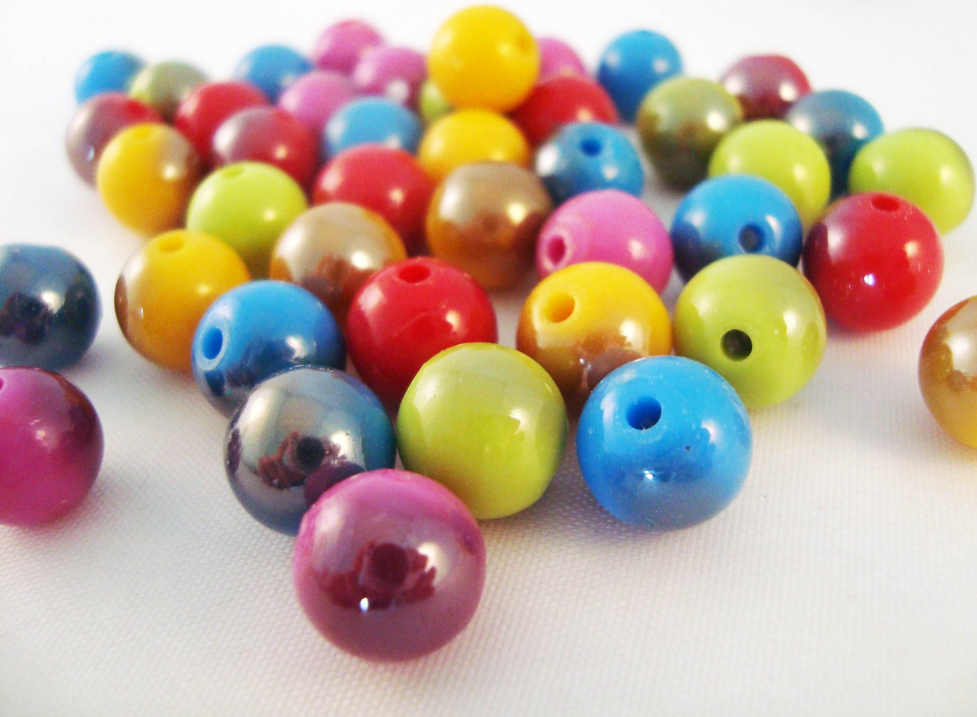 PAC16 - Lot de 20 Perles ton sur ton de couleurs Mixtes, Diam?tre 10mm