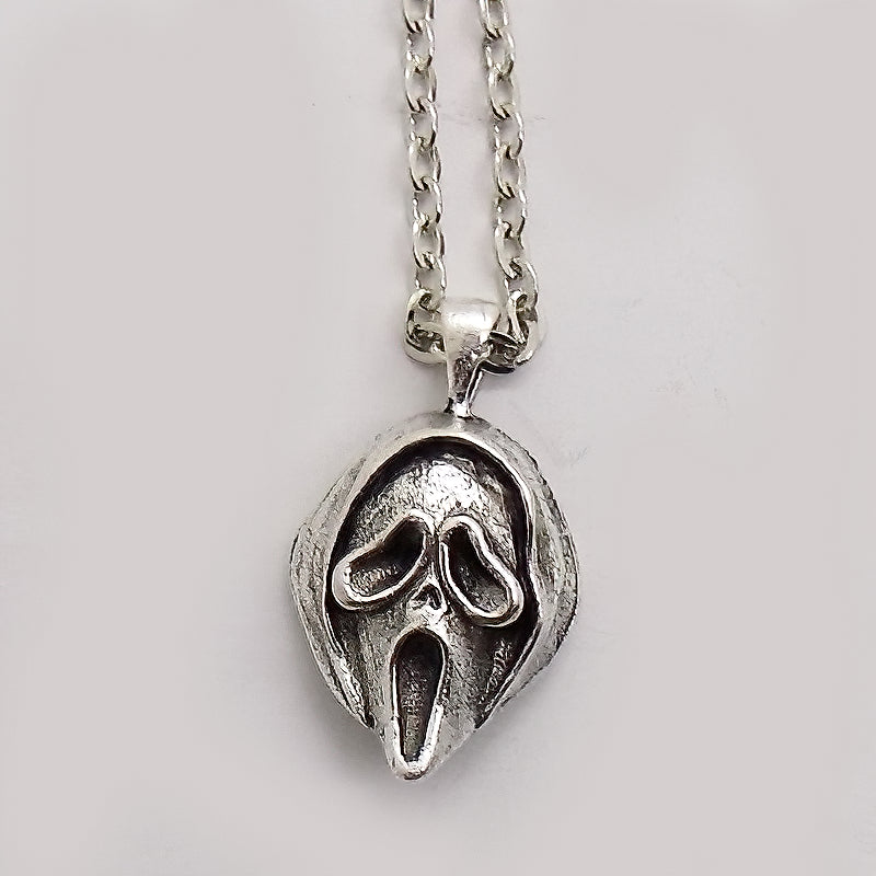 Stejl Personlig Sequel Ghostface from Scream Necklace – Zanti Jewelry