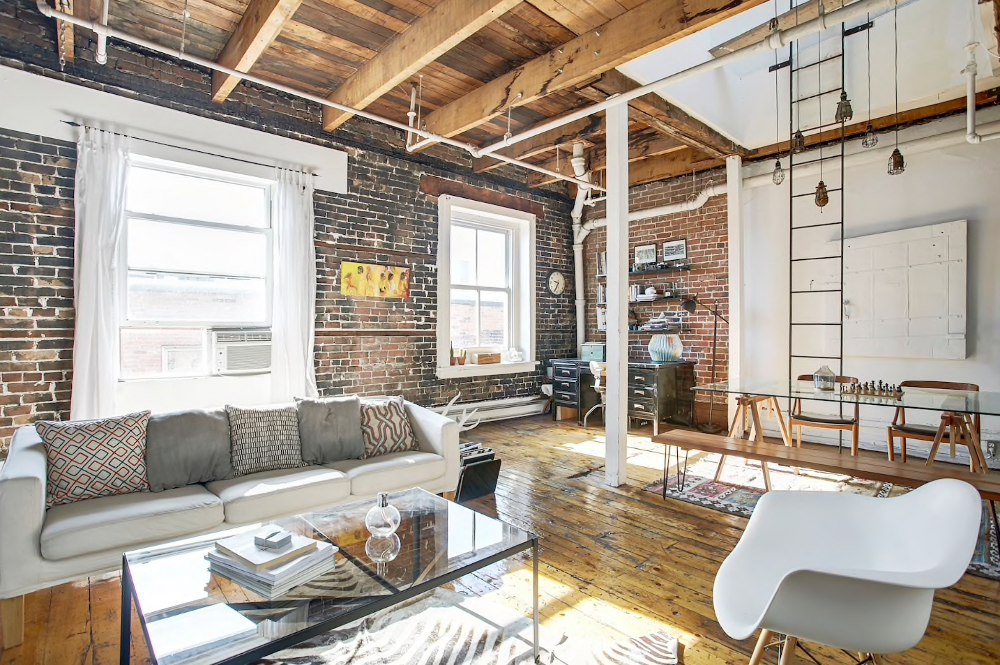 Province of Canada - Old Montreal Loft Airbnb
