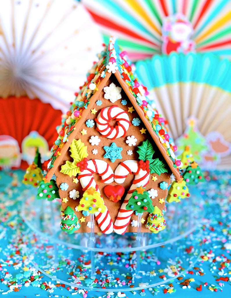 Gingerbread House Decorating Ideas using Ginger Snap Reusable Gingerbread House Kit | www.bakerspartyshop.com