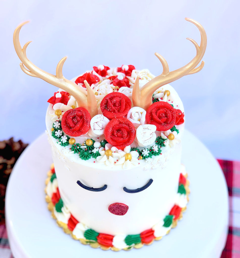 Reindeer Cakes + Cupcakes for Christmas | www.bakerspartyshop.com