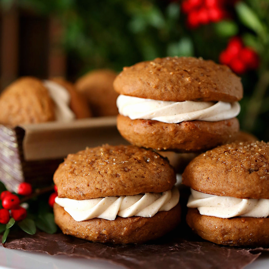 Gingerbread Whoope Pie Recipe | www.bakerspartyshop.com