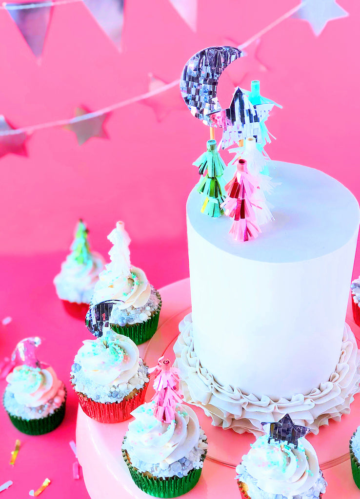 Festive Woodland Cake + Cupcakes Display | www.bakerspartyshop.com