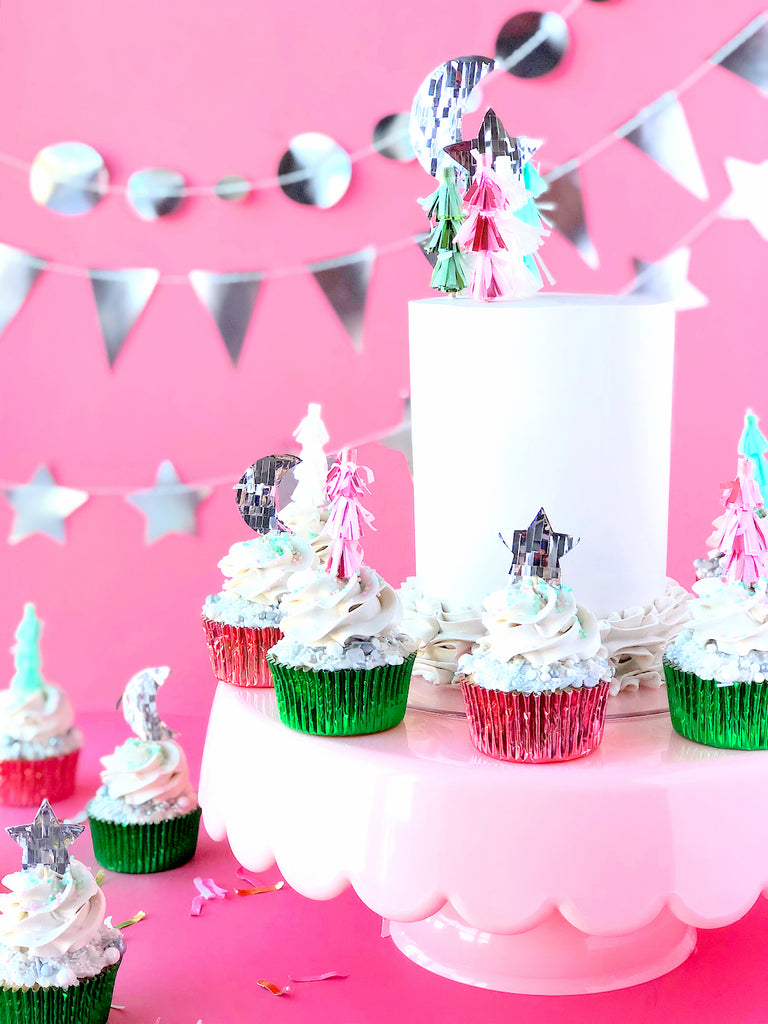 Festive Woodland Cake + Cupcakes Display | www.bakerspartyshop.com