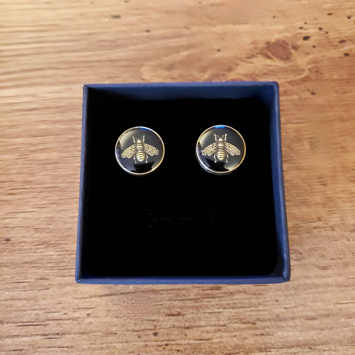 bee cufflinks gucci