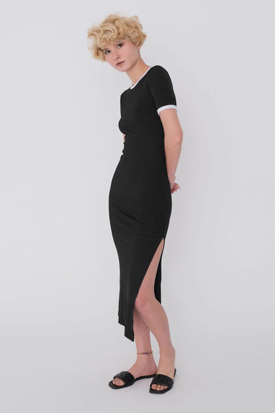Dress With Slit Detail