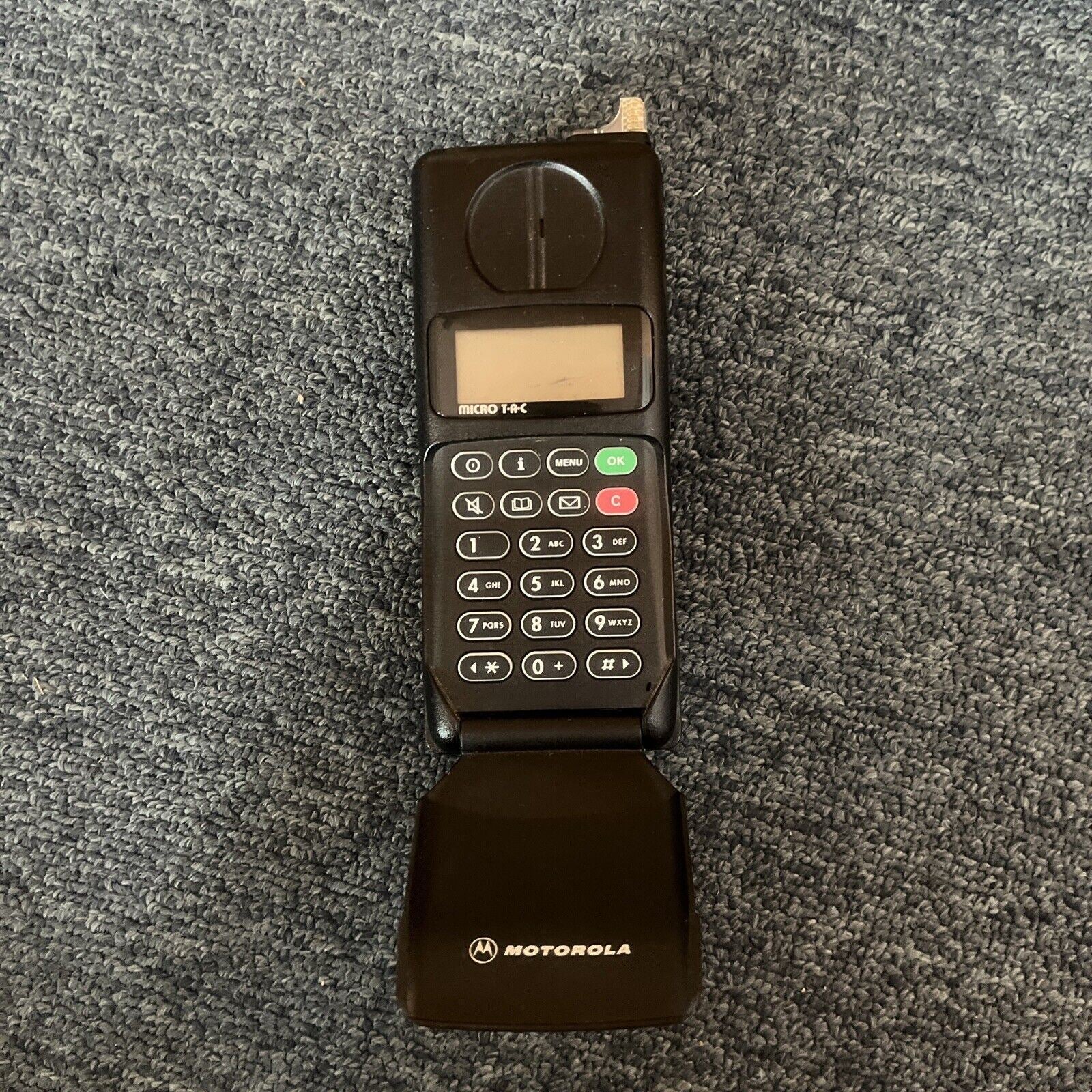 Vervullen Referendum scheepsbouw Vintage Motorola MicroTAC 1-888 SUF1989G Mobile Phone 1996 *for parts –  Retro Unit