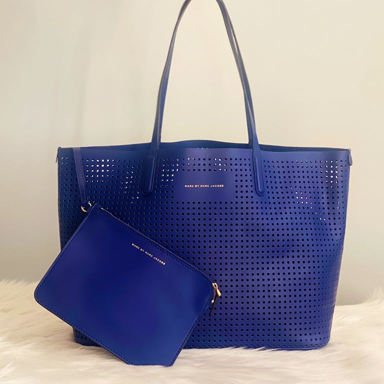 marc jacobs blue leather bag