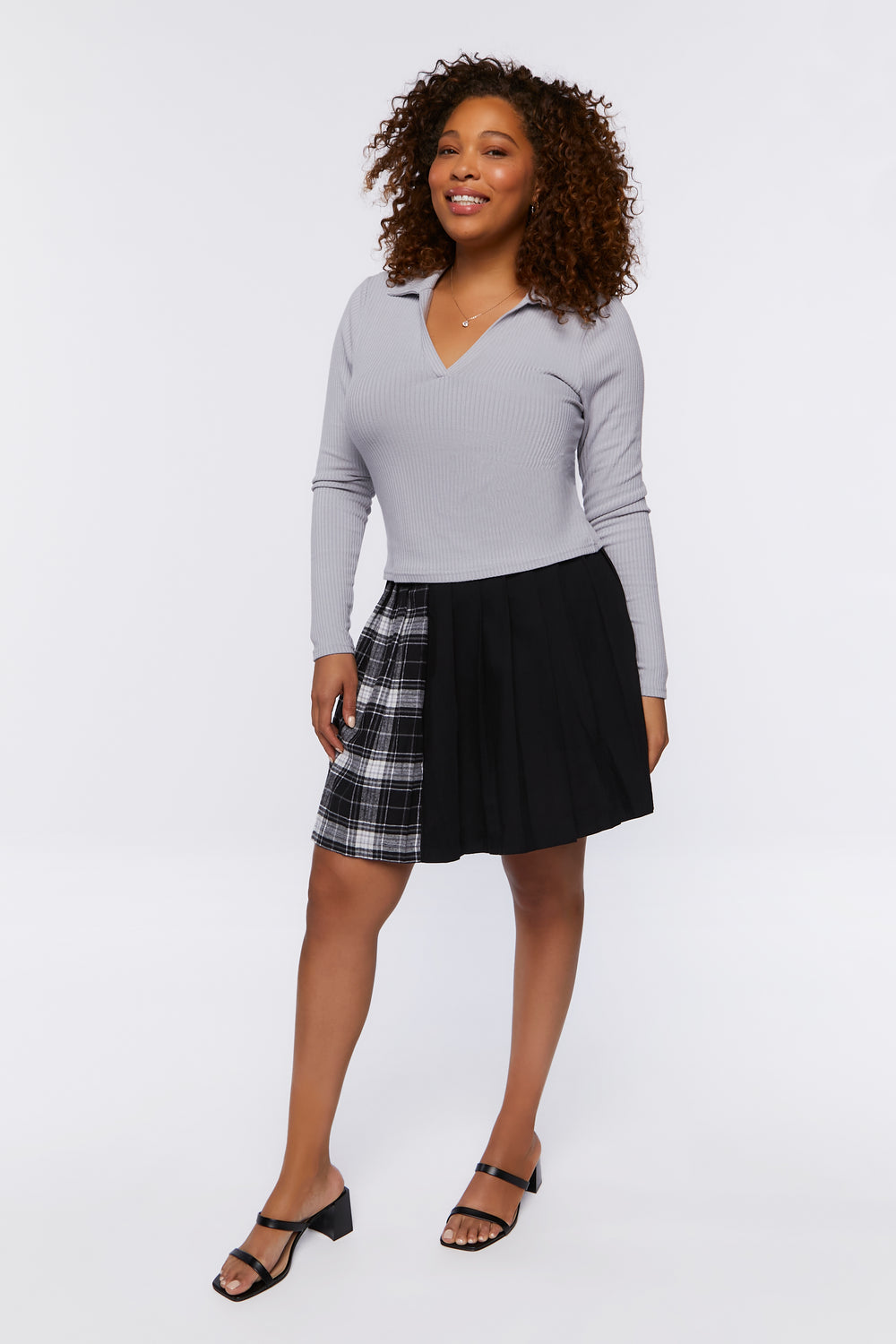 Plus Size Plaid Pleated Mini Skirt Black