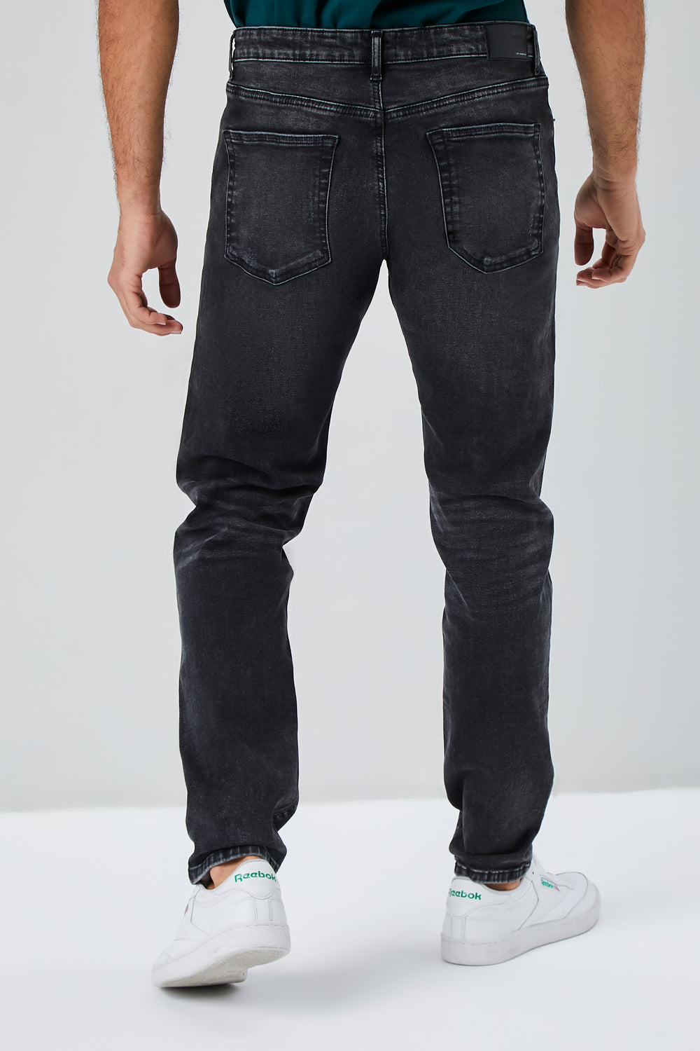 Stonewash Slim-Fit Jeans Black