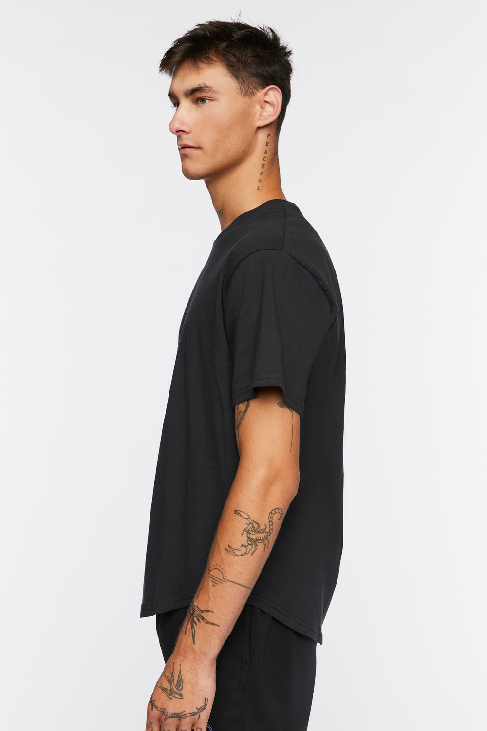 Scoop-Hem Crew Tee Black