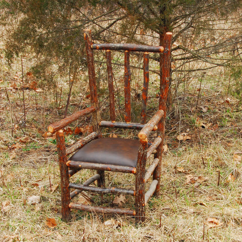 In what ways can you build a bushcraft chair? : r/Bushcraft