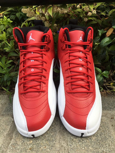 gym red and white jordan 12