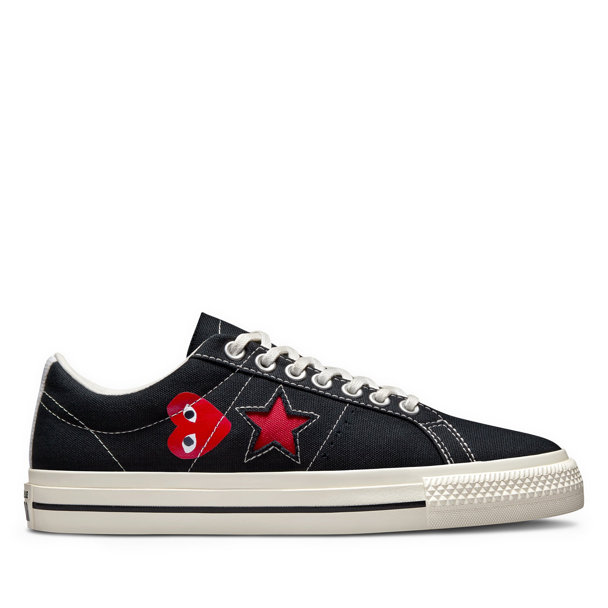 Play - Red Heart One Star - (Black) DSMNY